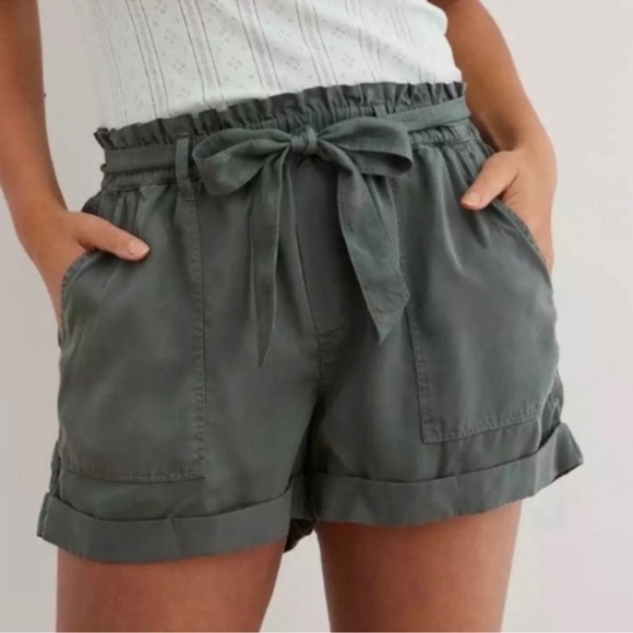 aerie Pants - NWT Aerie Green Paper-bag High Waisted Shorts